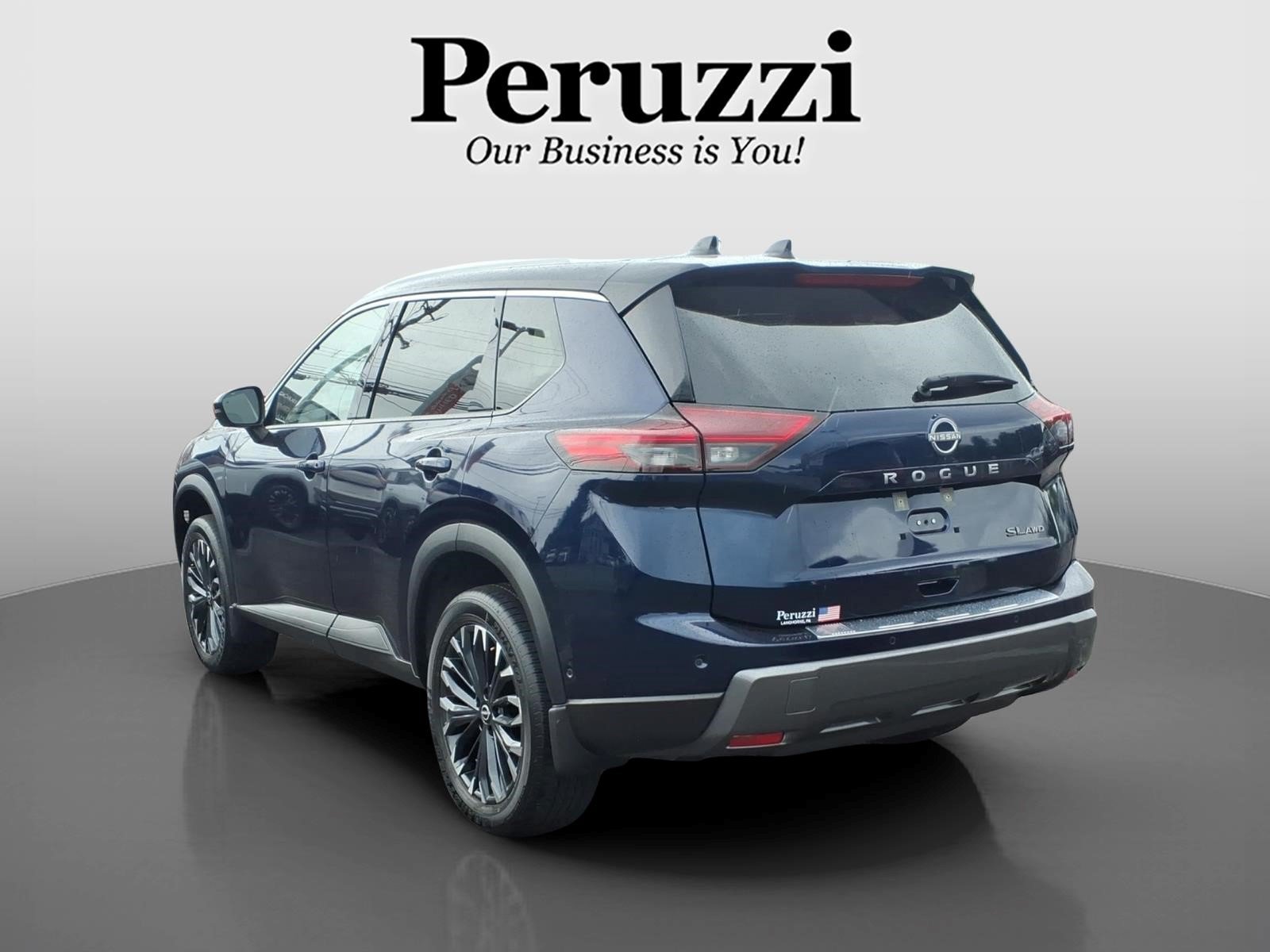 Certified 2025 Nissan Rogue SL w/ Tech Package AWD/4WD image 6