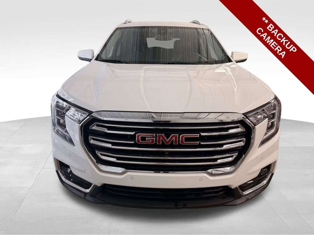 Used 2023 GMC Terrain SLT w/ Tech Package image 11