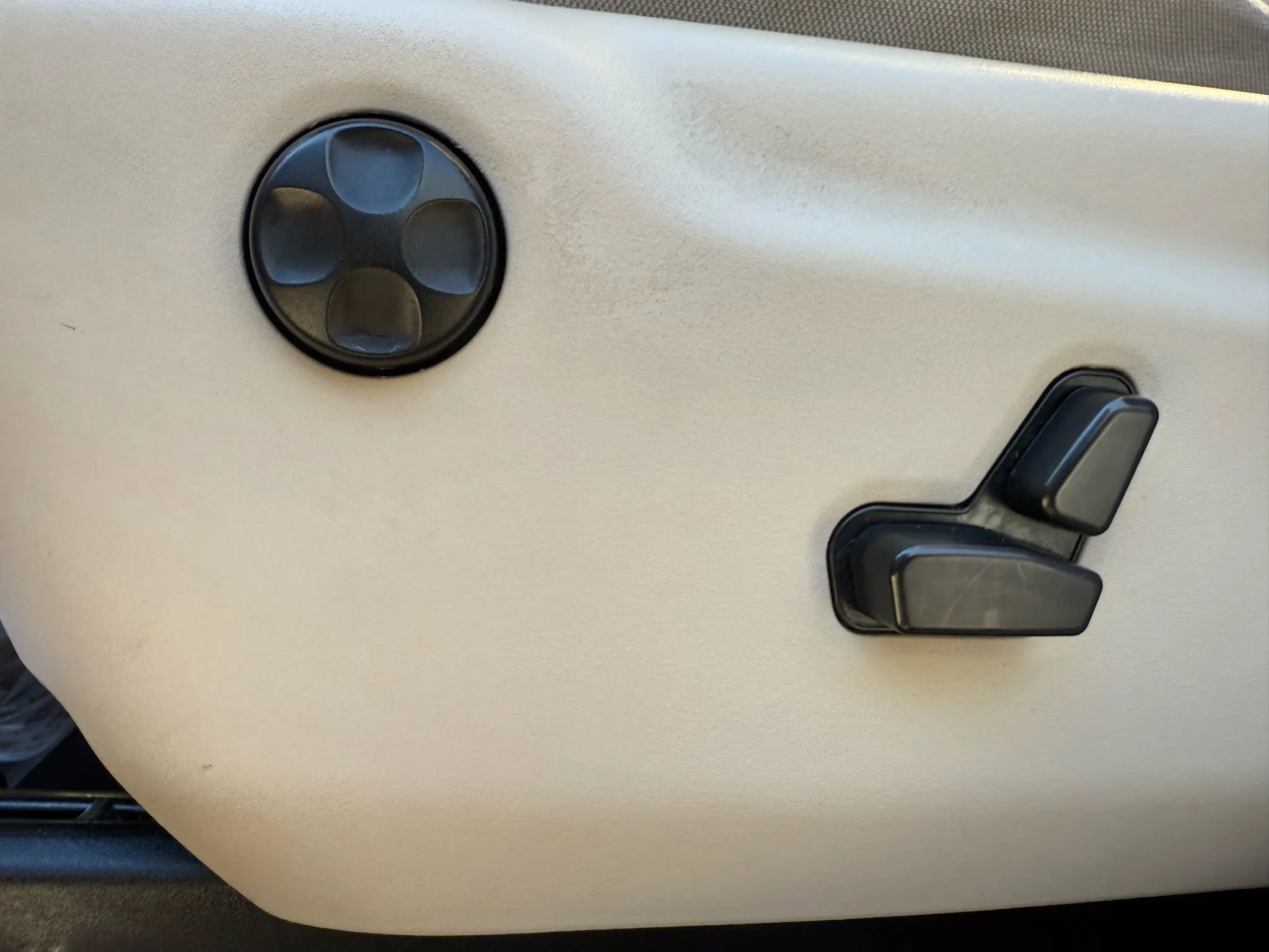 Used 2021 Jeep Grand Cherokee Laredo image 20