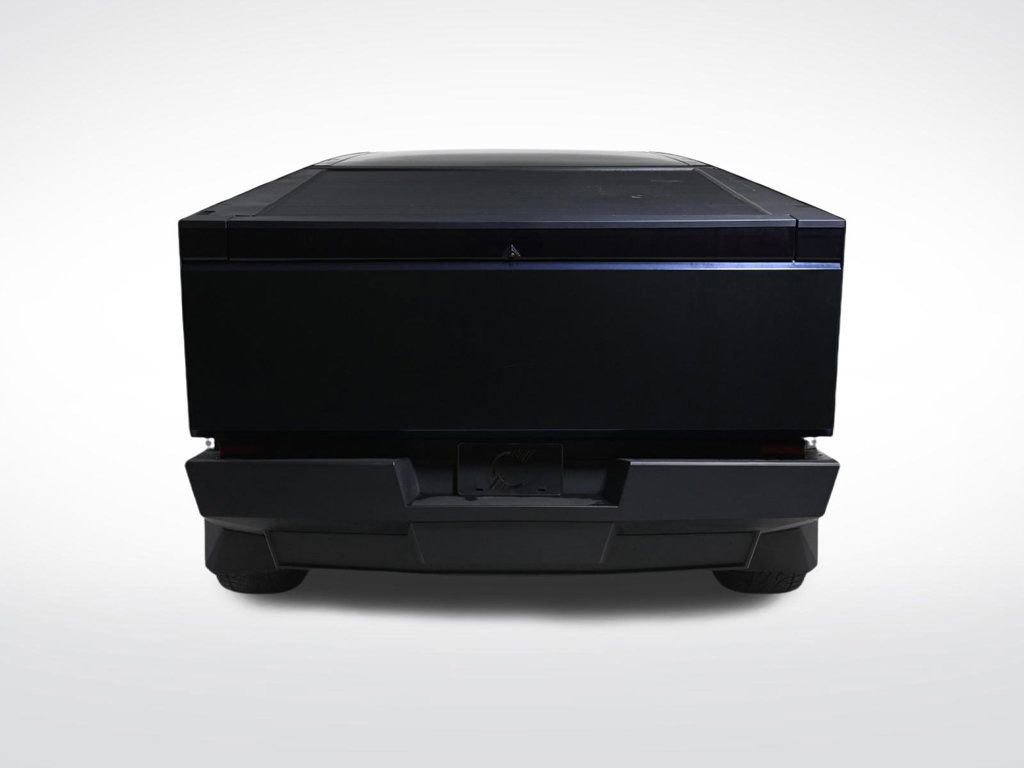 Used 2024 Tesla Cybertruck AWD Crew Cab image 4