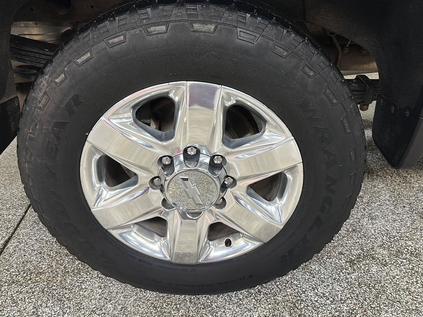 Used 2020 Chevrolet Silverado 2500 LTZ w/ LTZ Plus Package AWD/4WD image 10