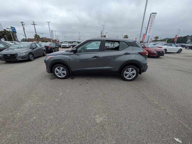 New 2025 Nissan Kicks Play S FWD image 6