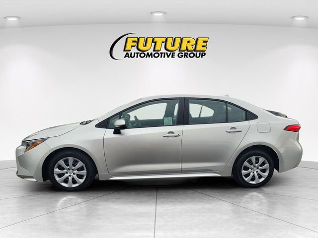 Used 2023 Toyota Corolla LE image 6