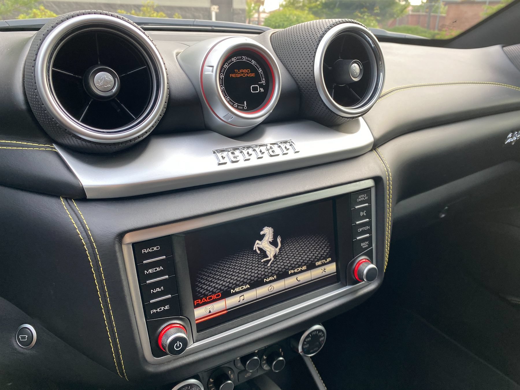 Used 2016 Ferrari California T RWD image 35