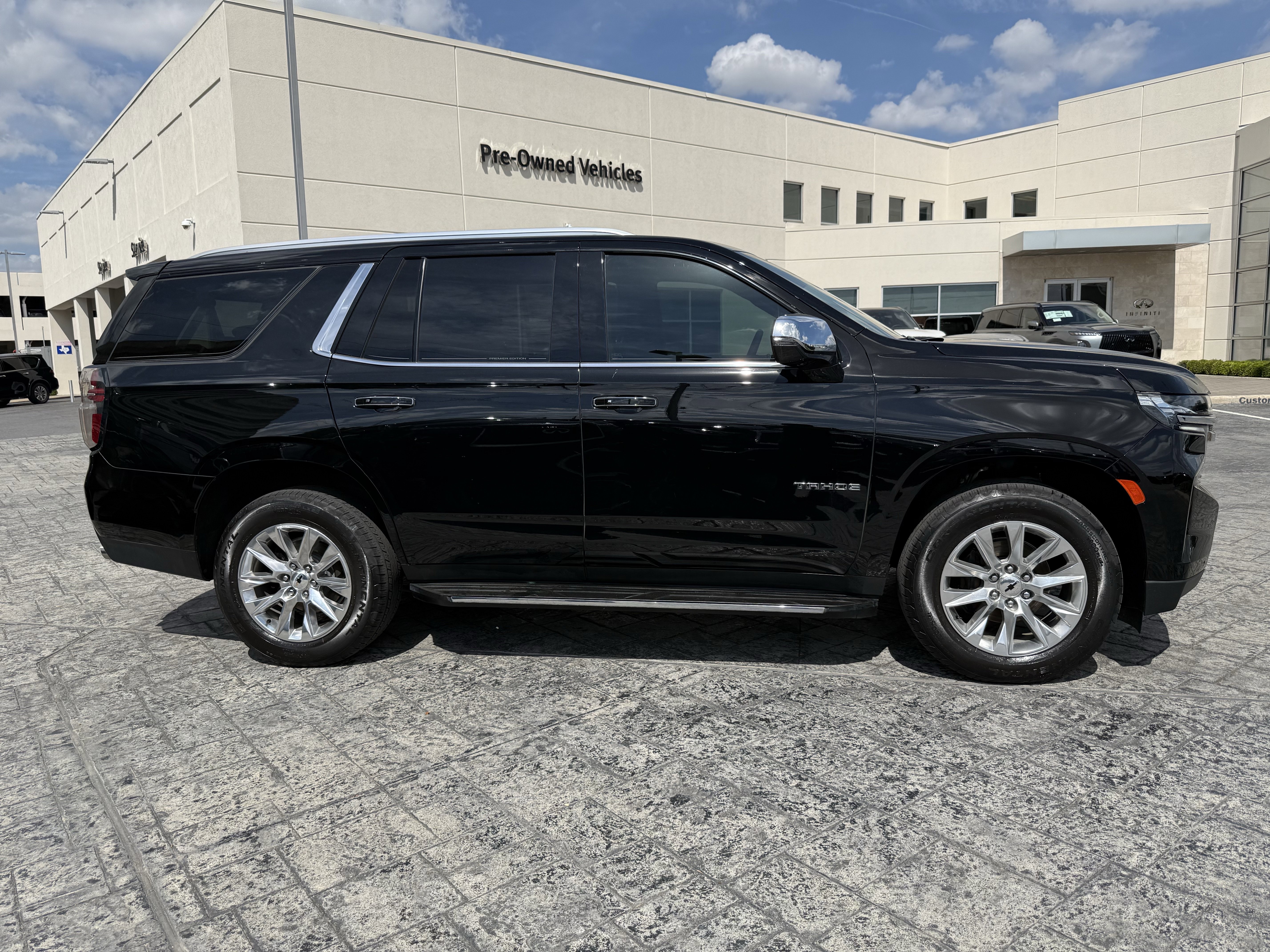 Used 2023 Chevrolet Tahoe Premier w/ Max Trailering Package AWD/4WD image 8