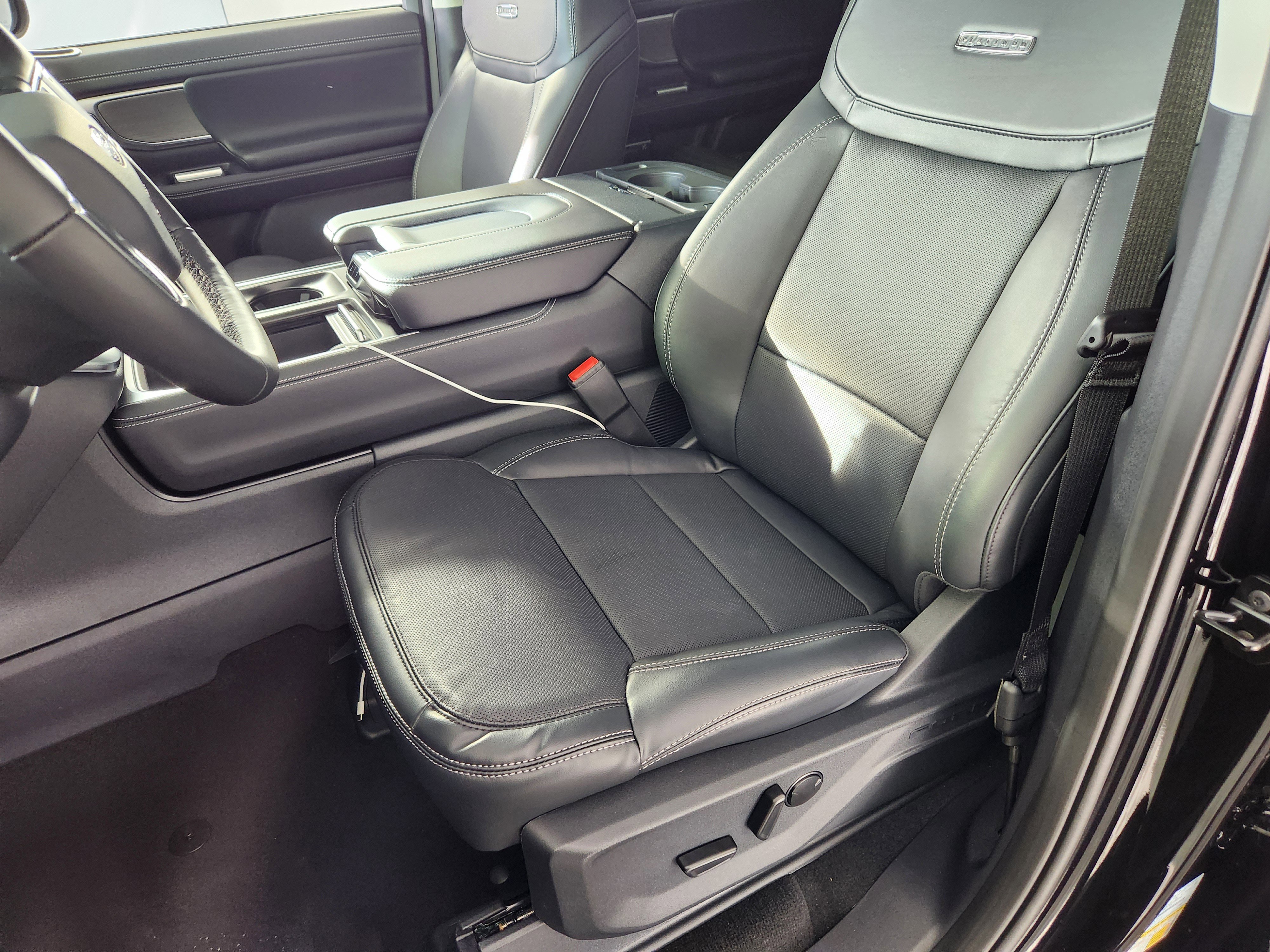 New 2026 Ford Expedition Max Platinum w/ Driver's Package image 12