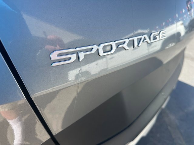 Used 2024 Kia Sportage LX image 11