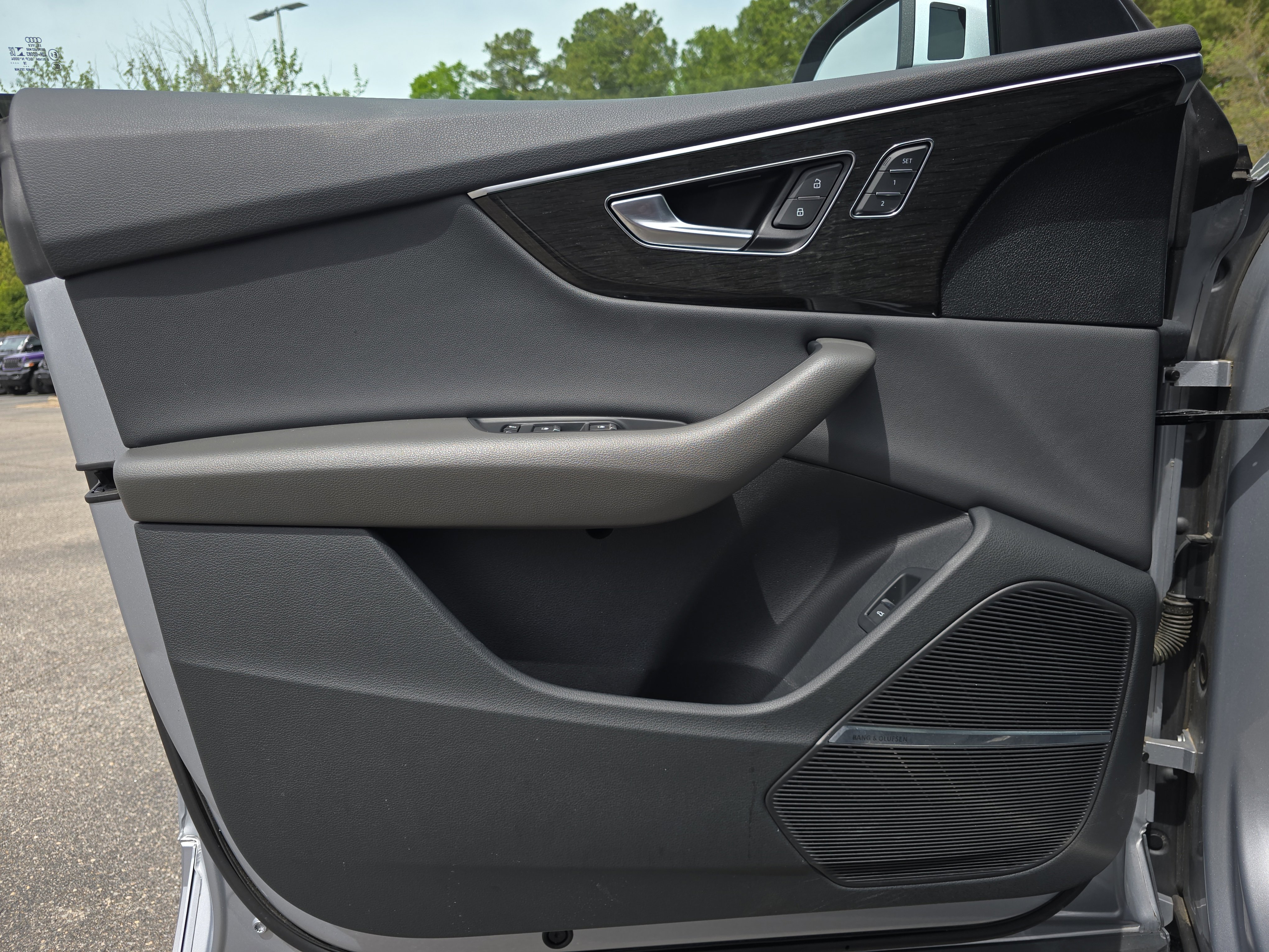 Used 2019 Audi Q8 Premium Plus image 27