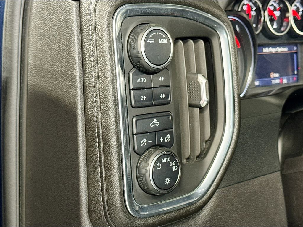 Used 2022 Chevrolet Silverado 1500 LT w/ Z71 Off-Road Package image 26