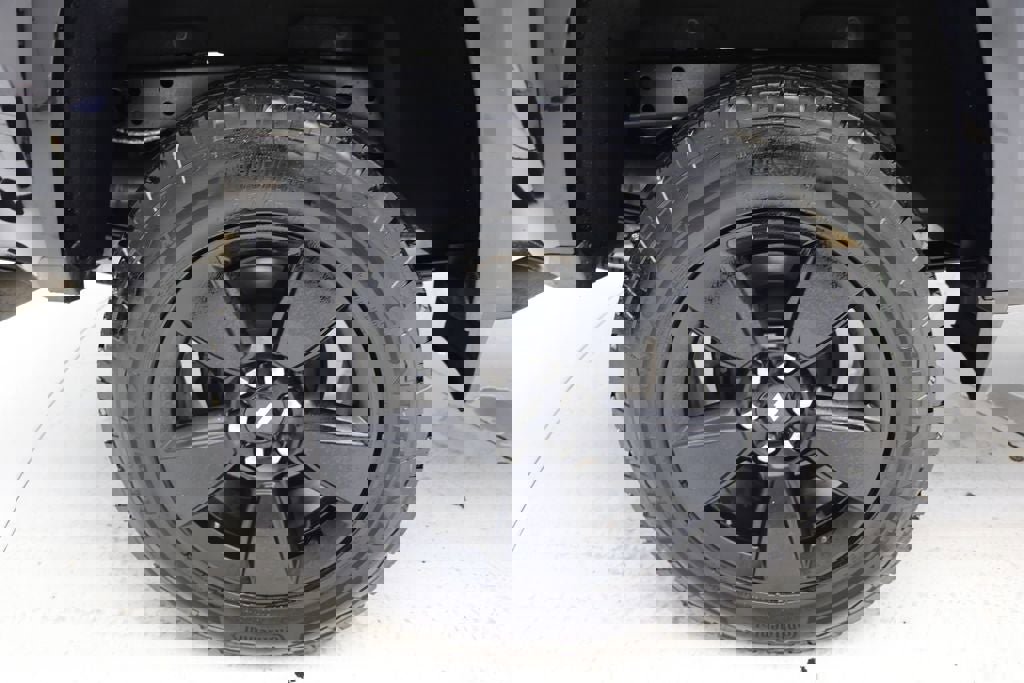 Used 2016 Chevrolet Colorado LT w/ Midnight Edition image 13