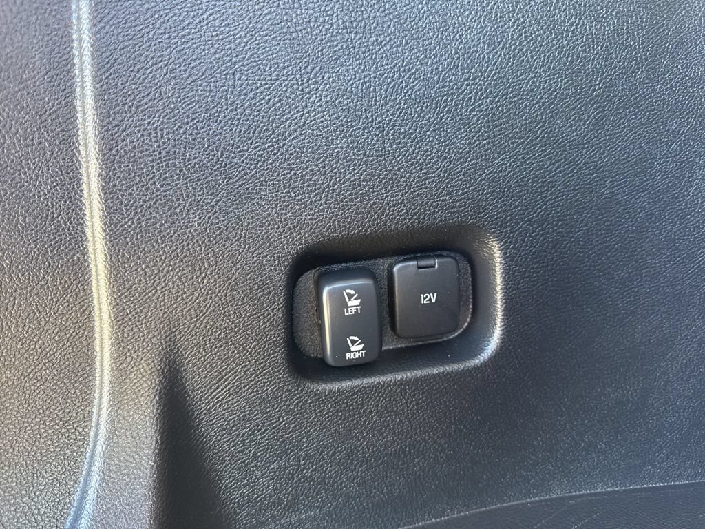 Used 2024 Ford Edge Titanium AWD/4WD image 32
