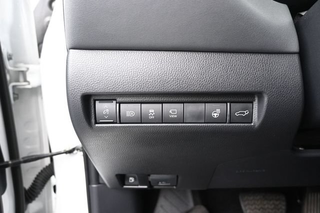 Certified 2023 Toyota Venza Limited AWD/4WD image 23