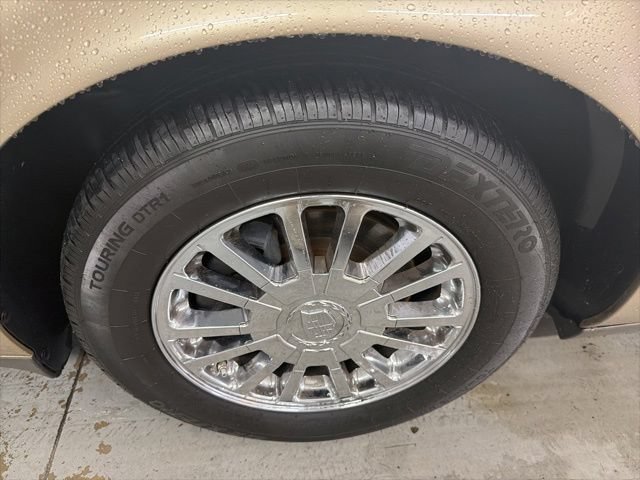 Used 2005 Cadillac De Ville DHS w/ Equipment Group FWD image 26