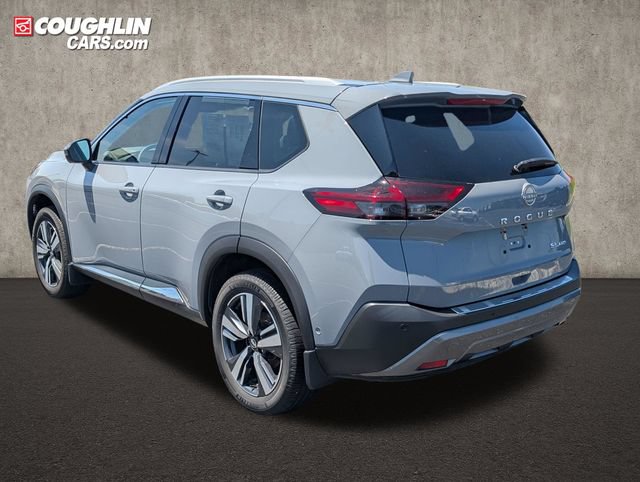 Used 2023 Nissan Rogue SL w/ SL Premium Package AWD/4WD image 5