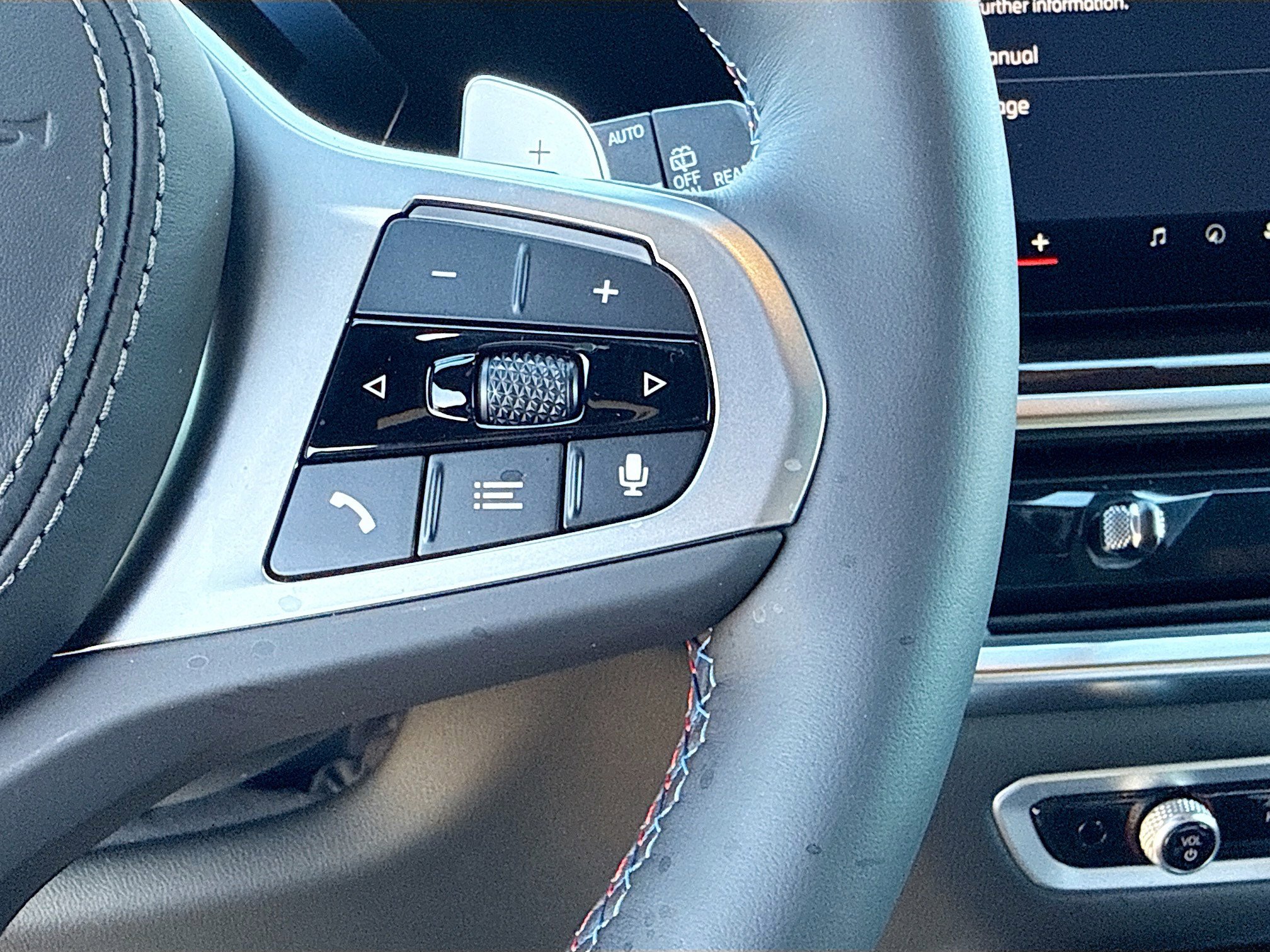 New 2026 BMW X7 M60i image 41