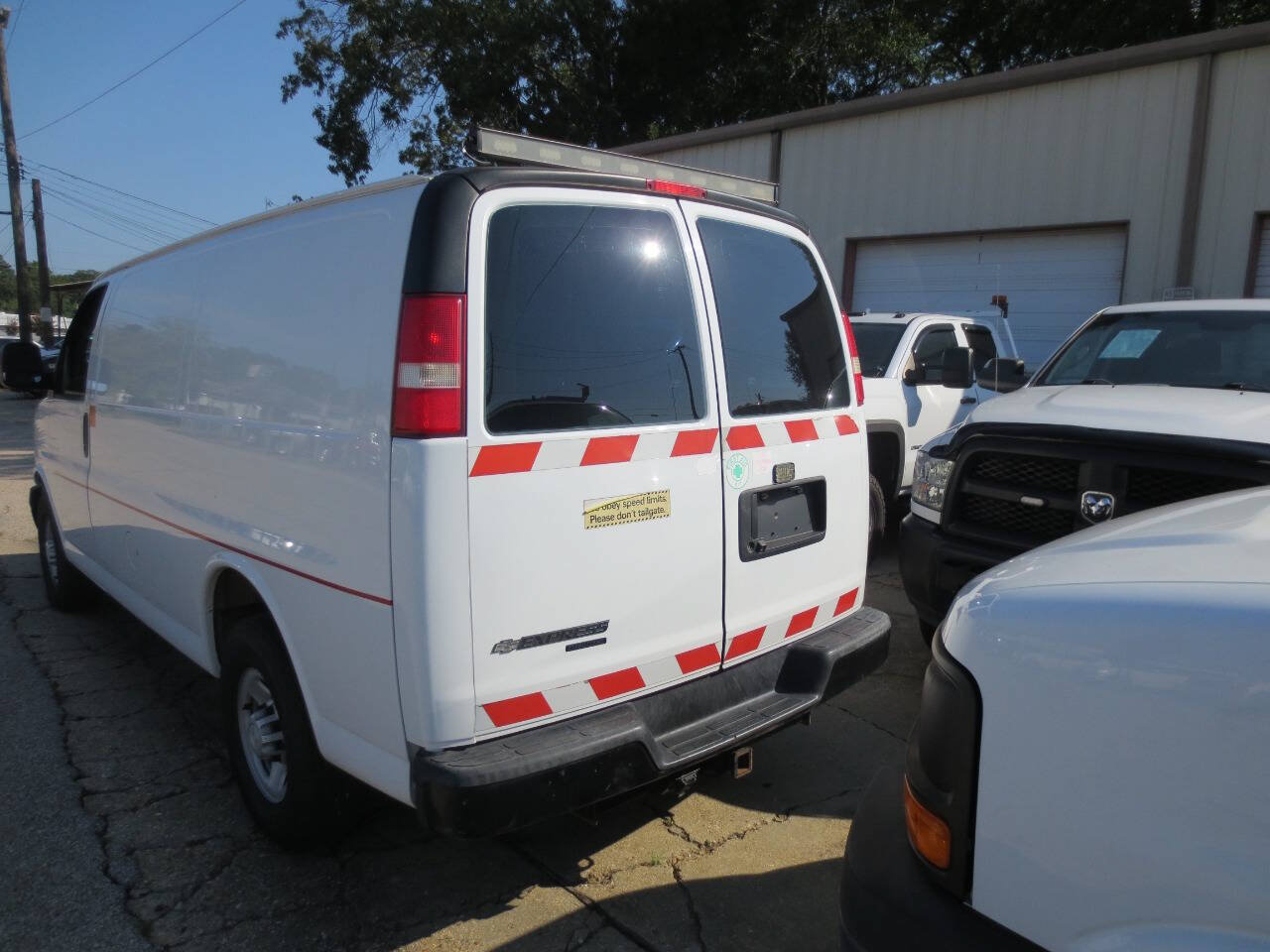 Used 2014 Chevrolet Express 2500 RWD image 5