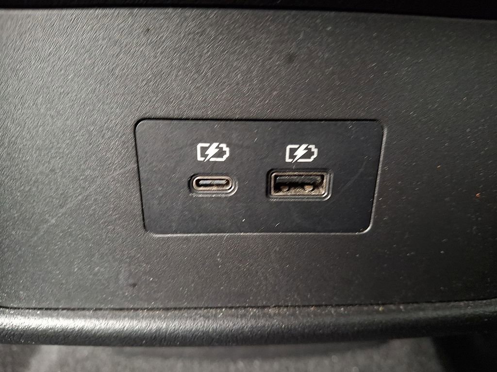 Certified 2023 Nissan Rogue SV image 12