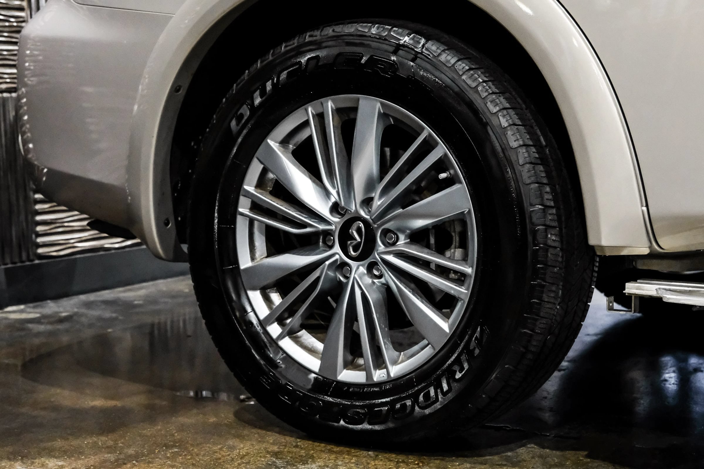 Used 2019 INFINITI QX80 Luxe RWD image 56