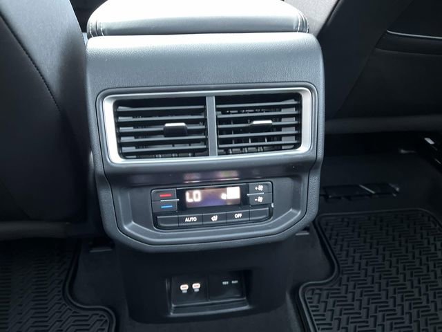New 2026 Volkswagen Atlas SE FWD image 24