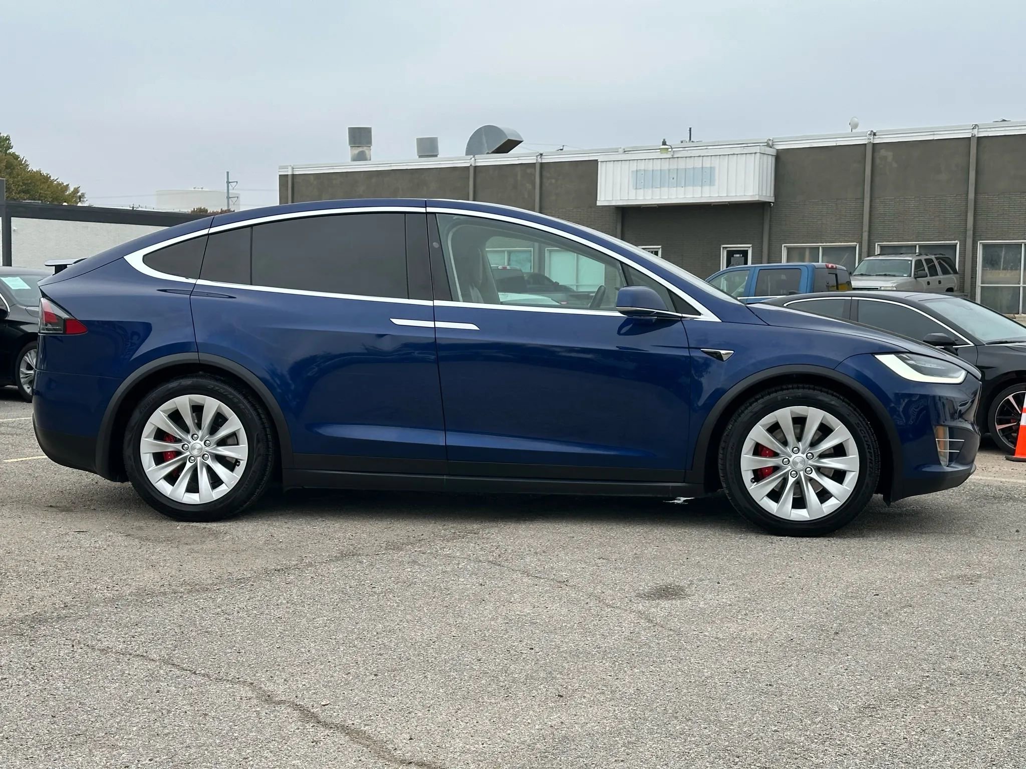 Used 2017 Tesla Model X P100D image 8