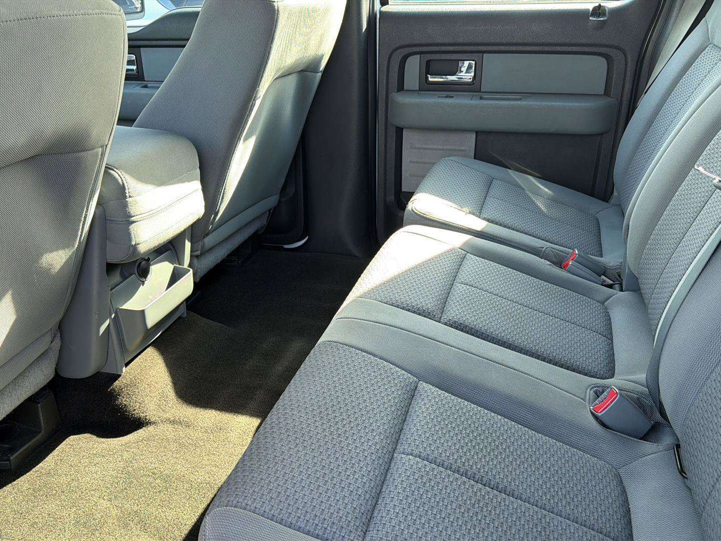 Used 2014 Ford F150 STX w/ Equipment Group 201A Mid image 8