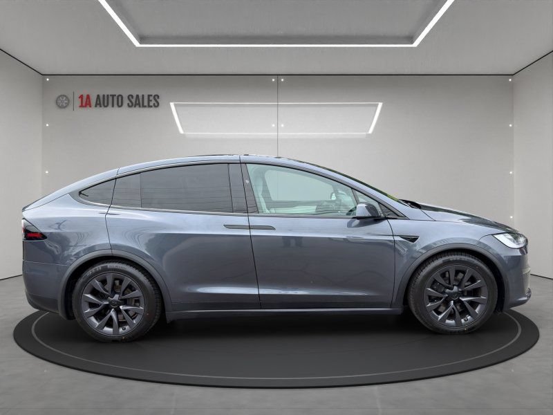 Used 2023 Tesla Model X AWD/4WD image 6
