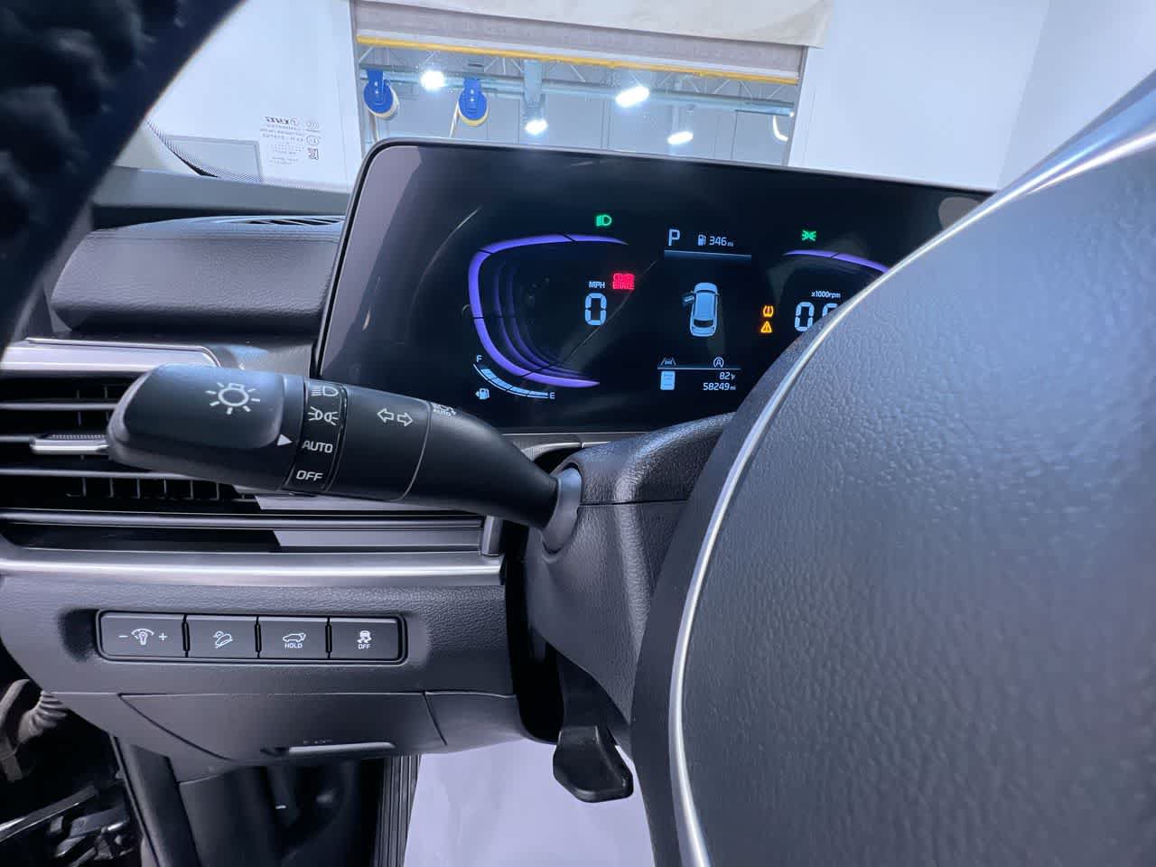 Used 2025 Kia Telluride S FWD image 18