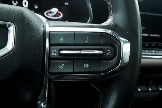 Used 2023 GMC Canyon Denali AWD/4WD image 12