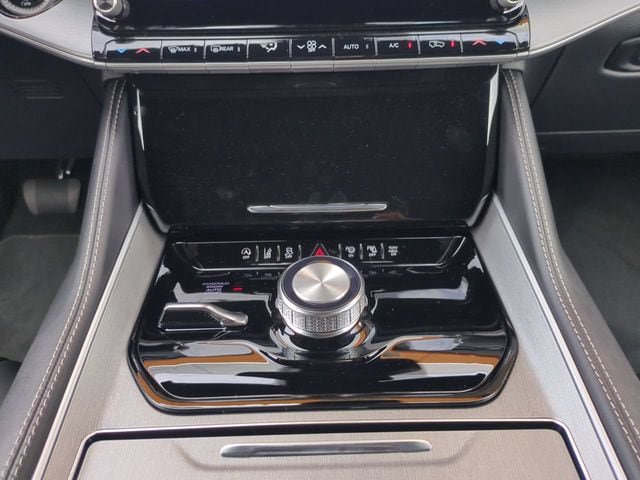 New 2026 Jeep Grand Wagoneer 4WD w/ Premium Group I image 19