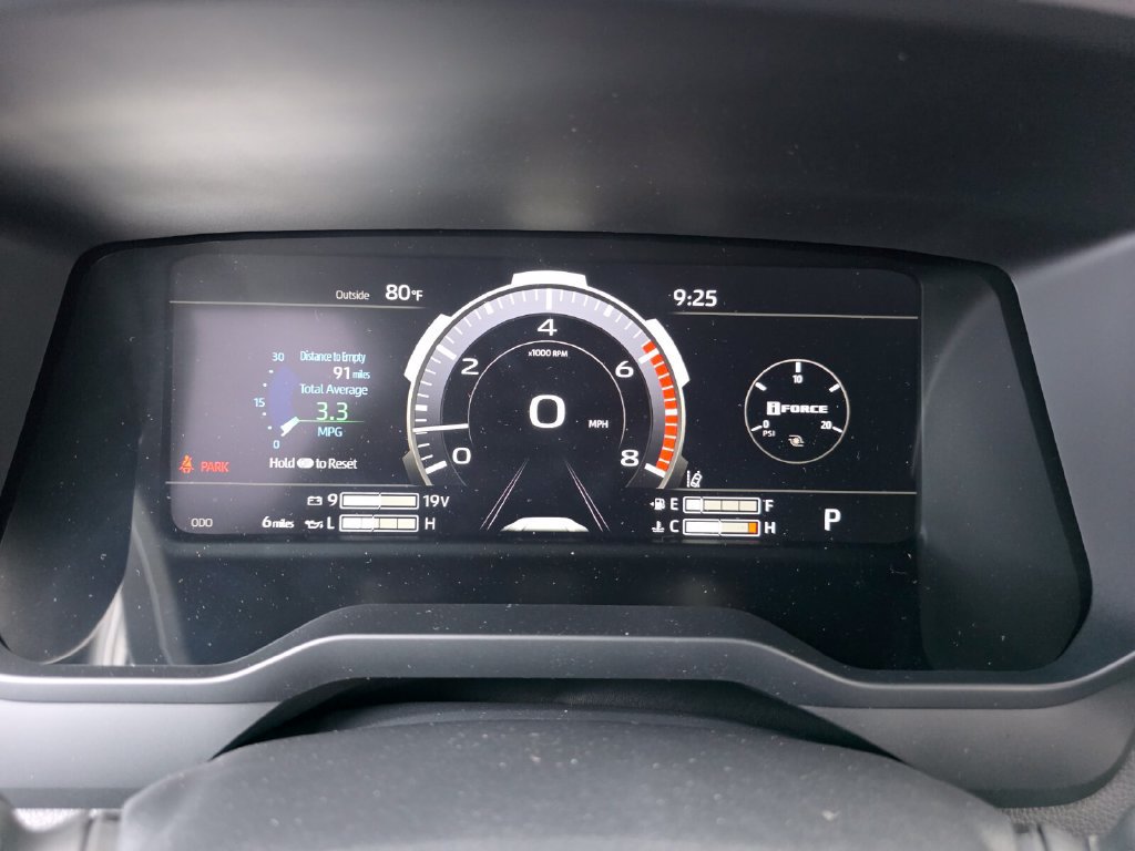 New 2026 Toyota Tundra Limited AWD/4WD image 31