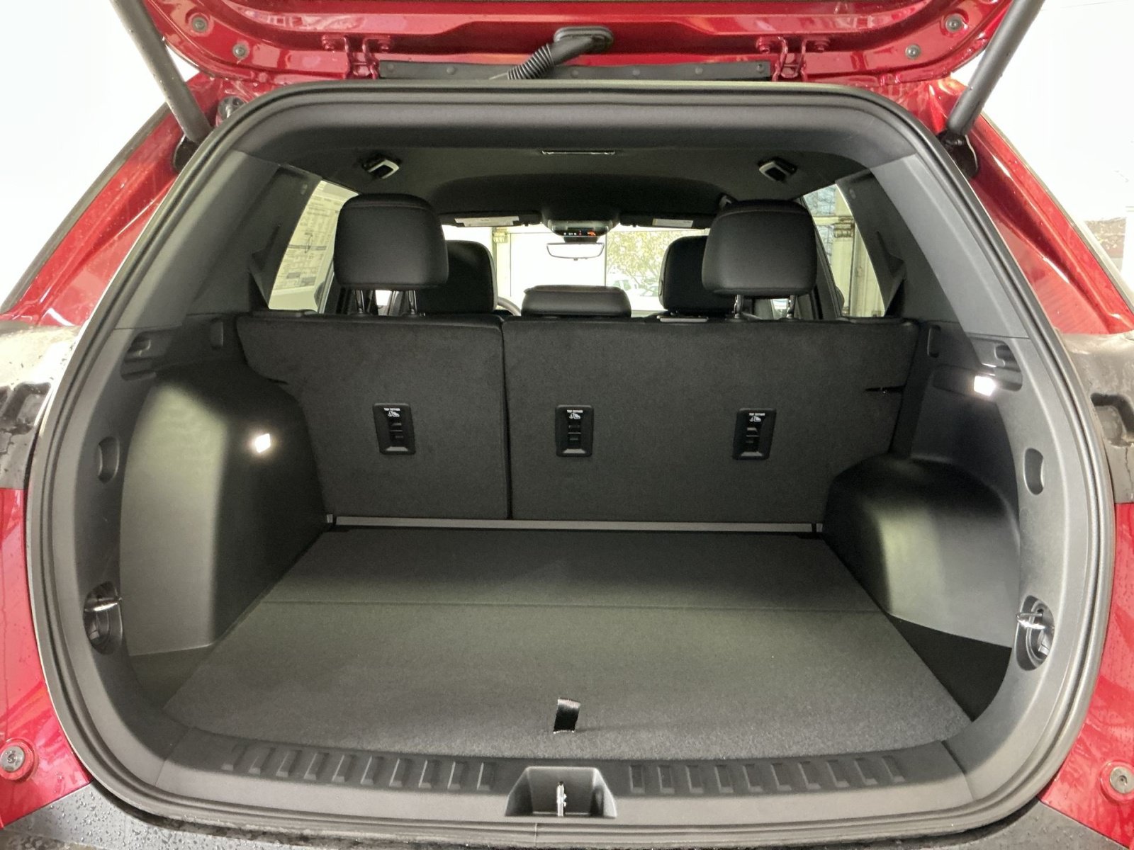 New 2026 Chevrolet Equinox RS w/ Safety and Technology Package AWD/4WD image 25
