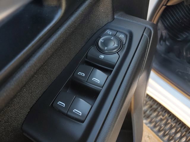 Used 2023 GMC Sierra 3500 Pro w/ Convenience Package image 22