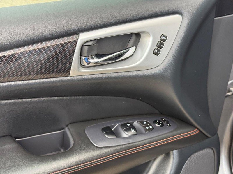 Used 2019 Nissan Pathfinder SL AWD/4WD image 19