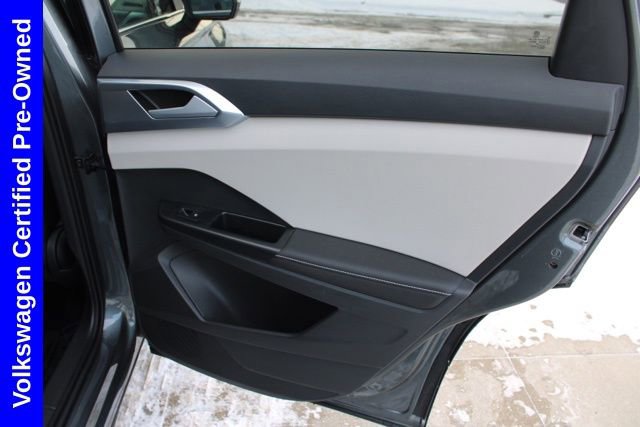 Used 2025 Volkswagen Taos SE image 20