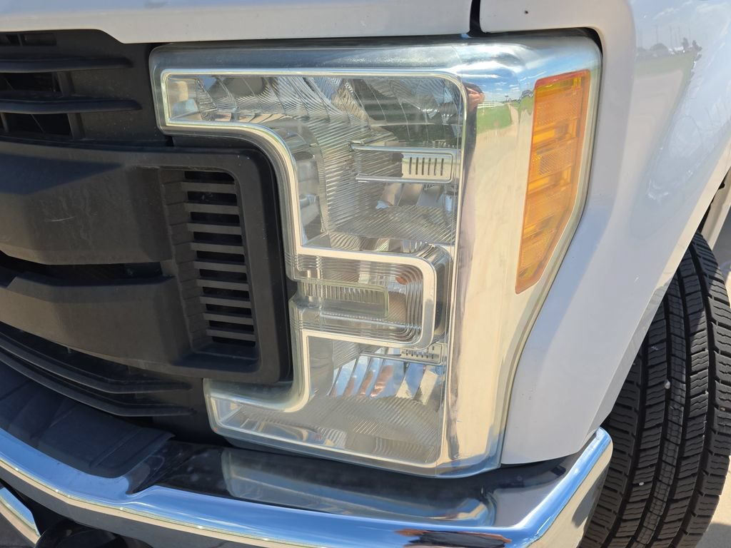Used 2017 Ford F350 XL w/ Power Equipment Group RWD image 30