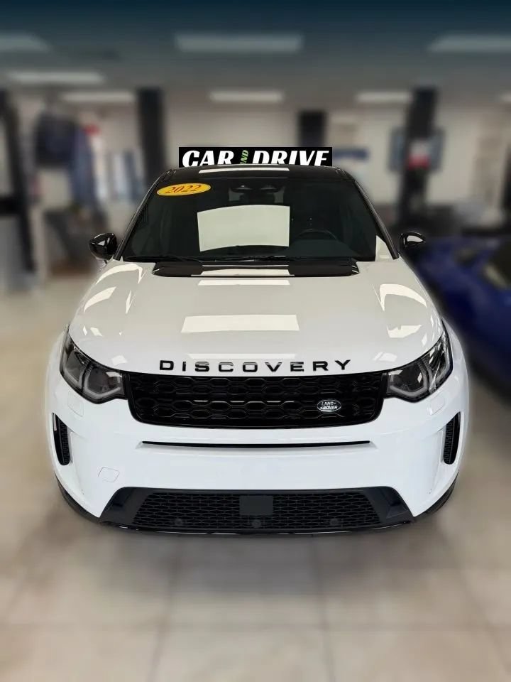 Used 2022 Land Rover Discovery Sport SE AWD/4WD image 2