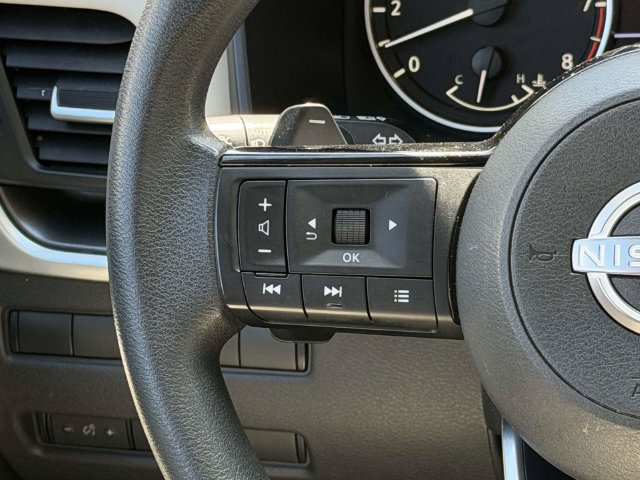 Used 2023 Nissan Rogue SV AWD/4WD image 24