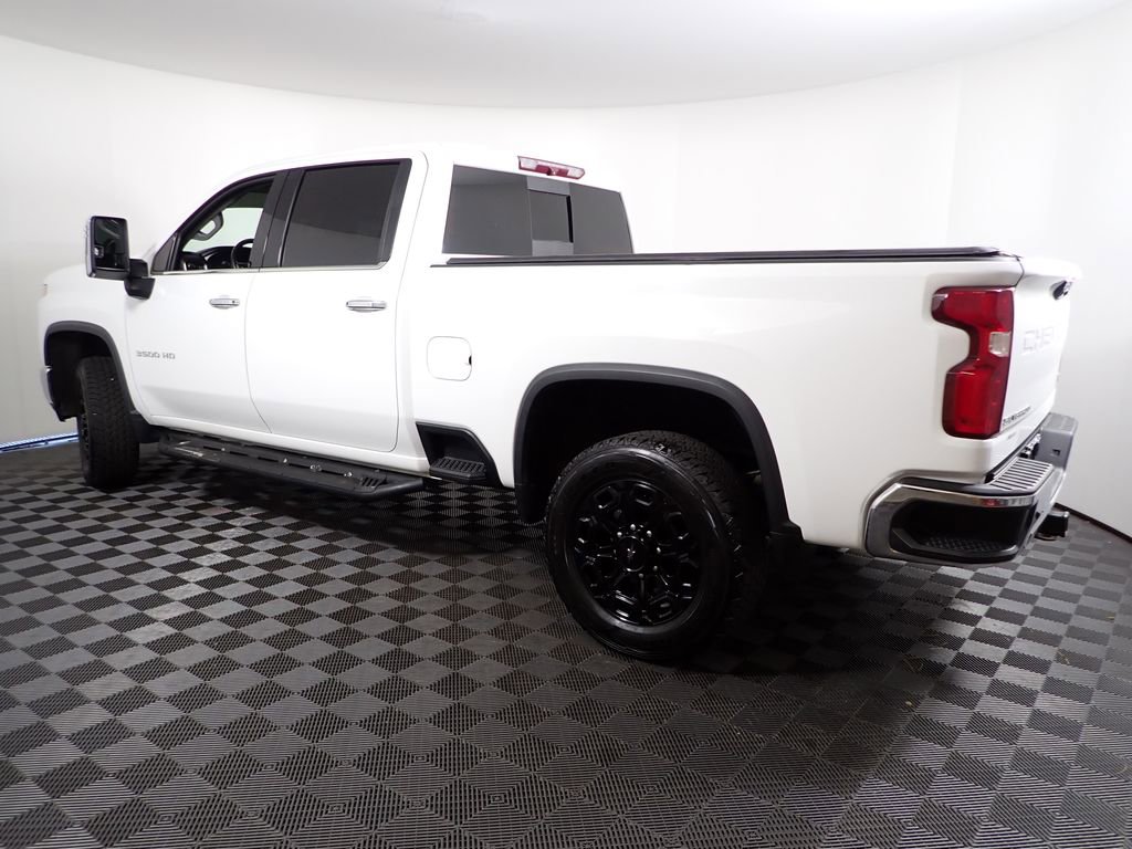 Used 2021 Chevrolet Silverado 3500 LTZ image 16