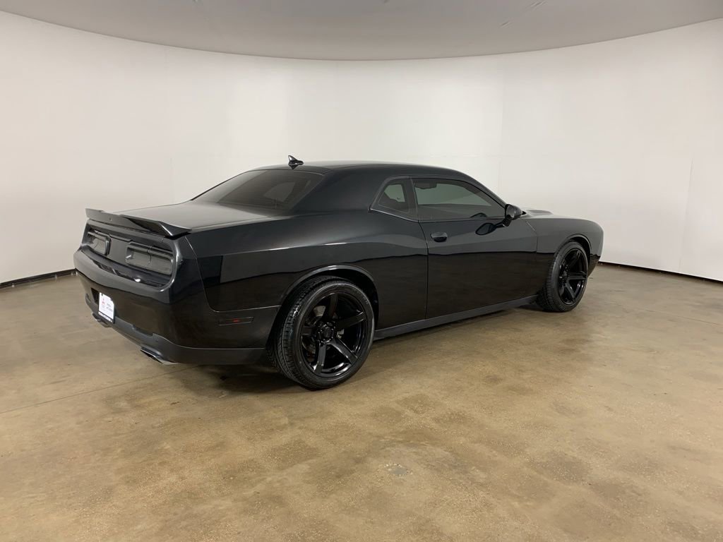 Used 2015 Dodge Challenger R/T Plus RWD image 8