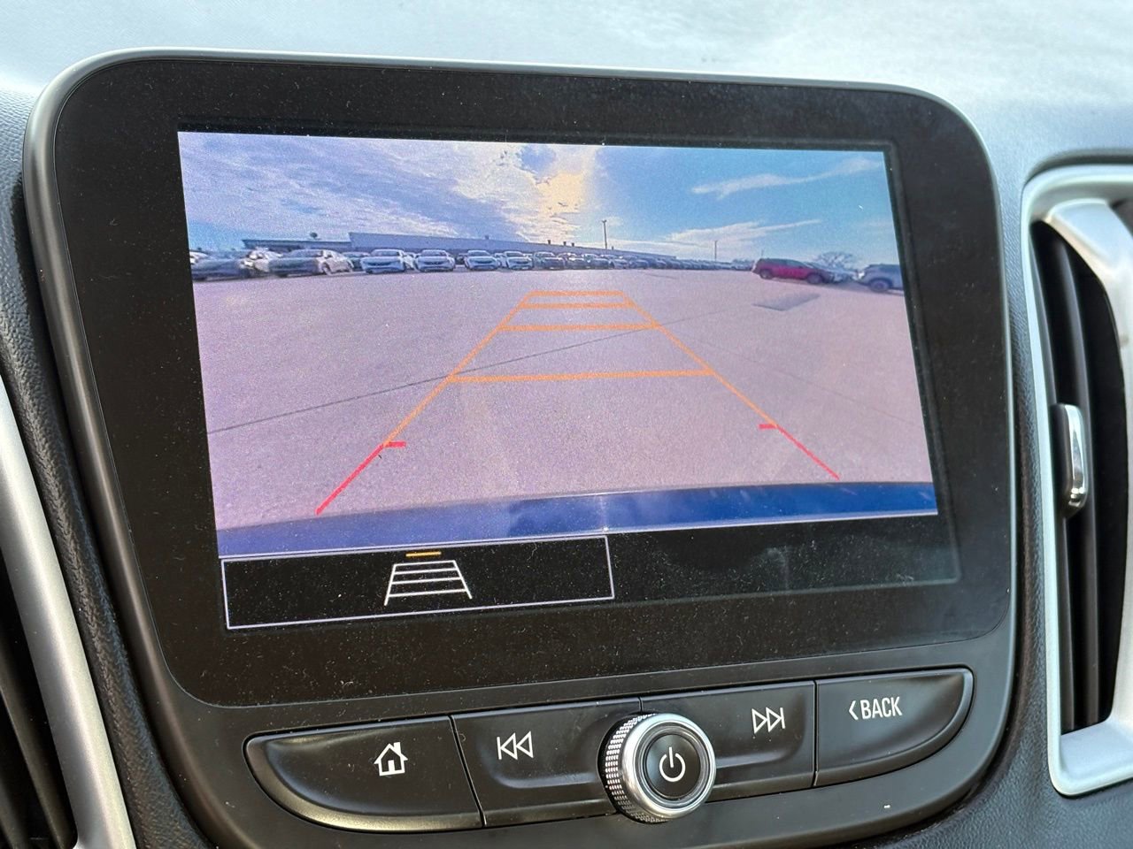 Used 2024 Chevrolet Malibu LT image 23