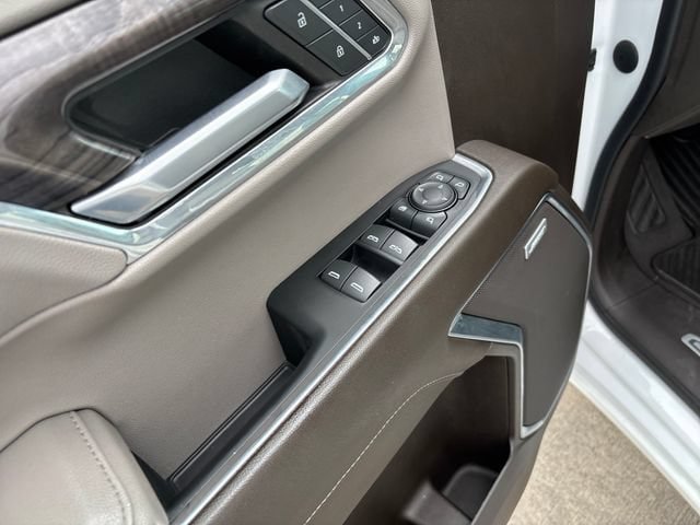Certified 2023 Chevrolet Silverado 1500 LTZ w/ Technology Package AWD/4WD image 11