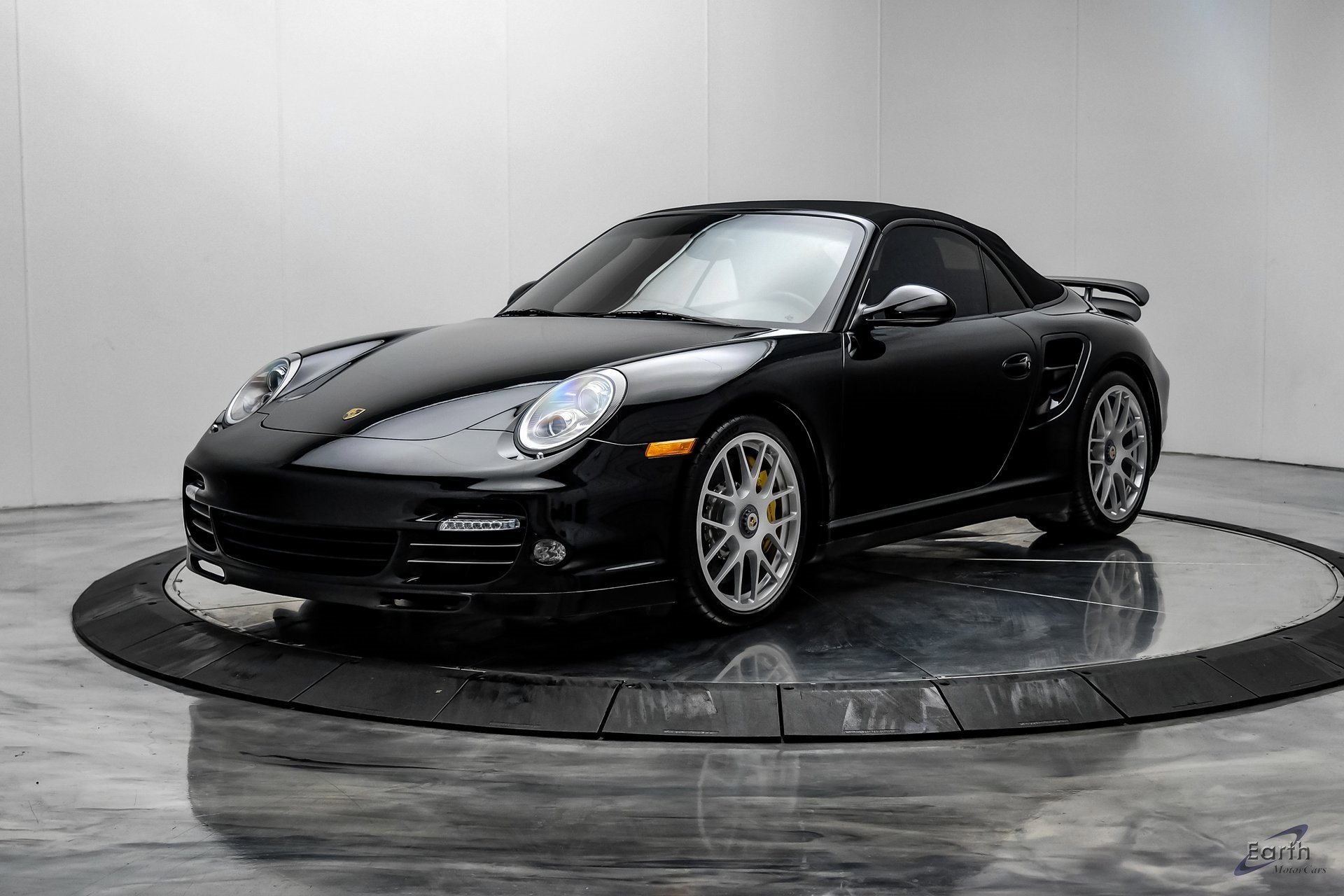Used 2012 Porsche 911 Edition 918 Spyder image 3