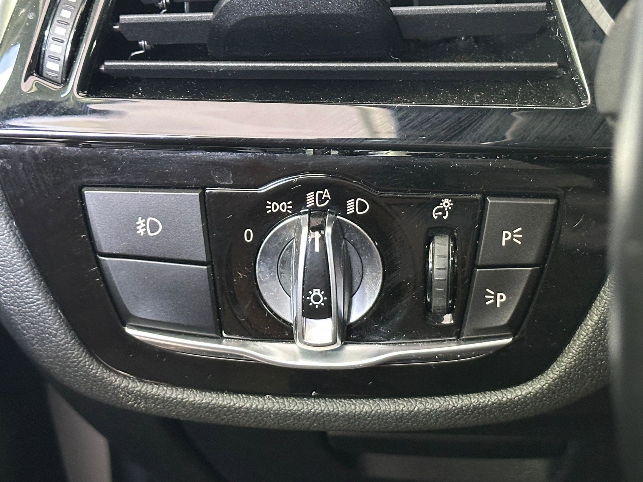 Used 2018 BMW 530i image 16