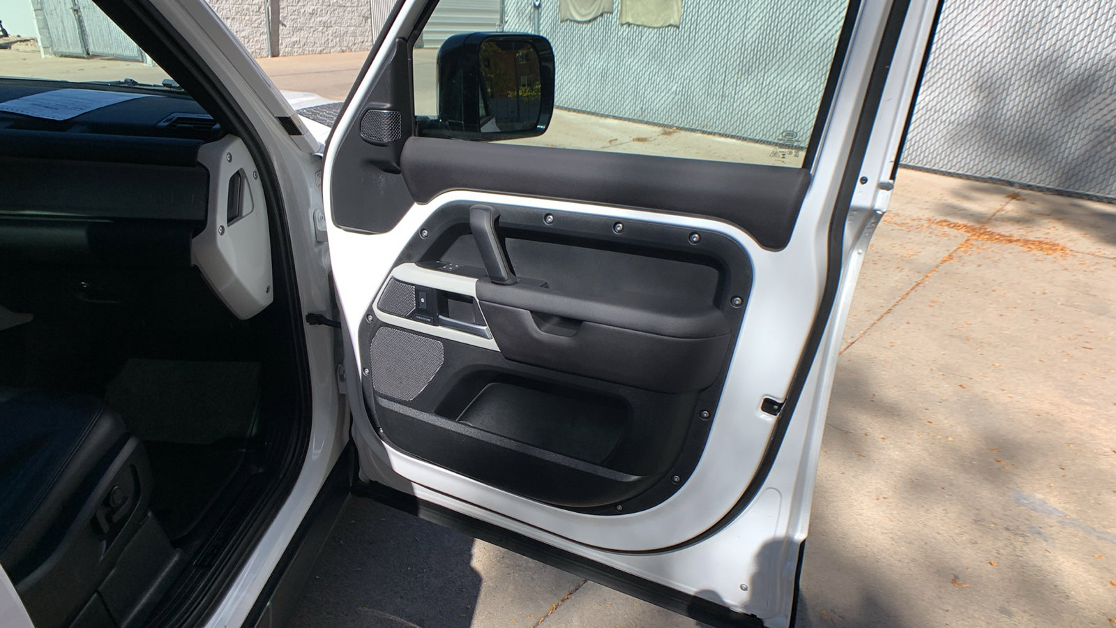 Used 2024 Land Rover Defender 110 S image 29