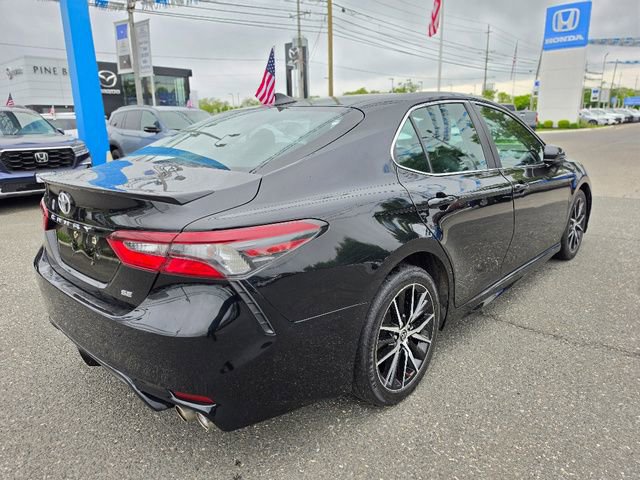 Used 2021 Toyota Camry SE FWD image 5