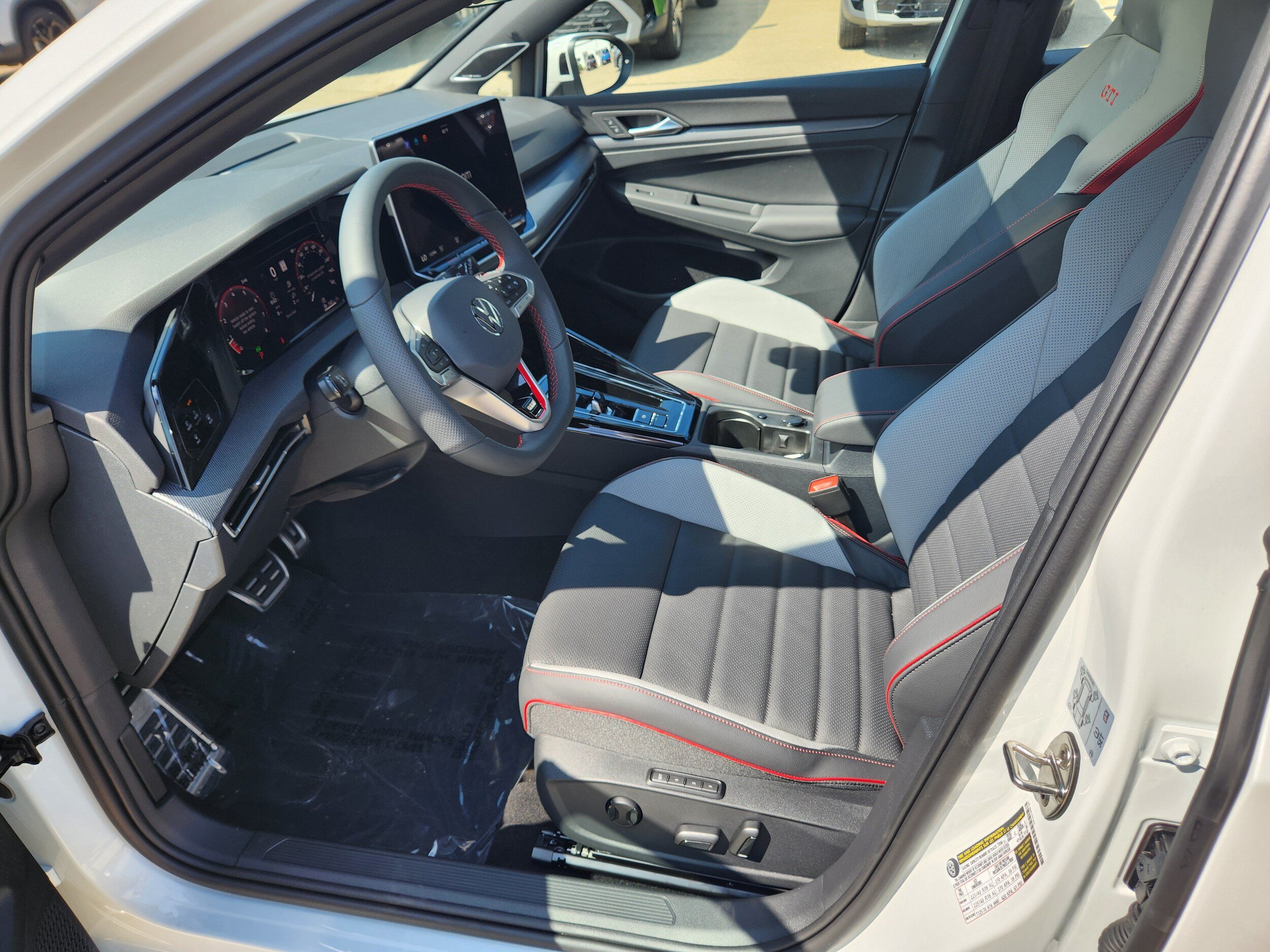 New 2025 Volkswagen GTI SE FWD image 13