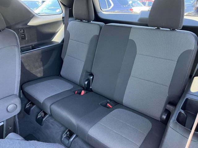 Certified 2023 Chevrolet Traverse LT FWD image 13