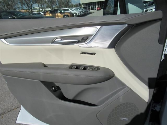 New 2026 Cadillac XT5 Premium Luxury w/ Driver Assist Package FWD image 21