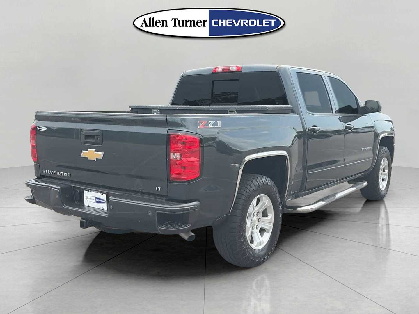 Used 2018 Chevrolet Silverado 1500 LT w/ All Star Edition AWD/4WD image 4