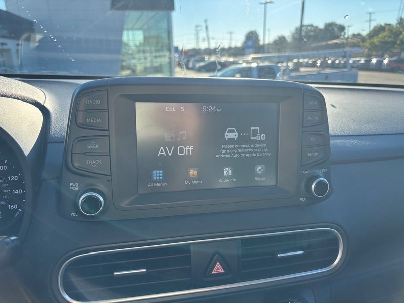Used 2018 Hyundai Kona SEL FWD image 12